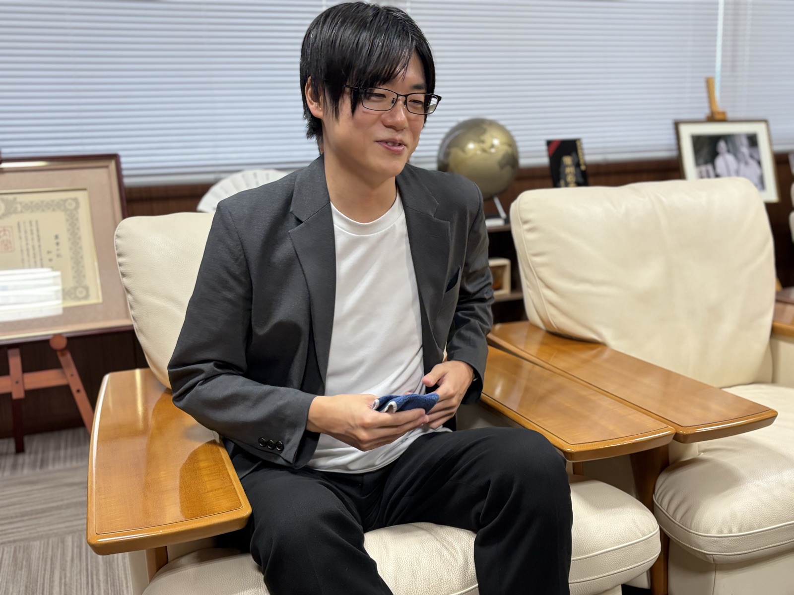 これからの現場づくりについて、笑顔で語る中村部長